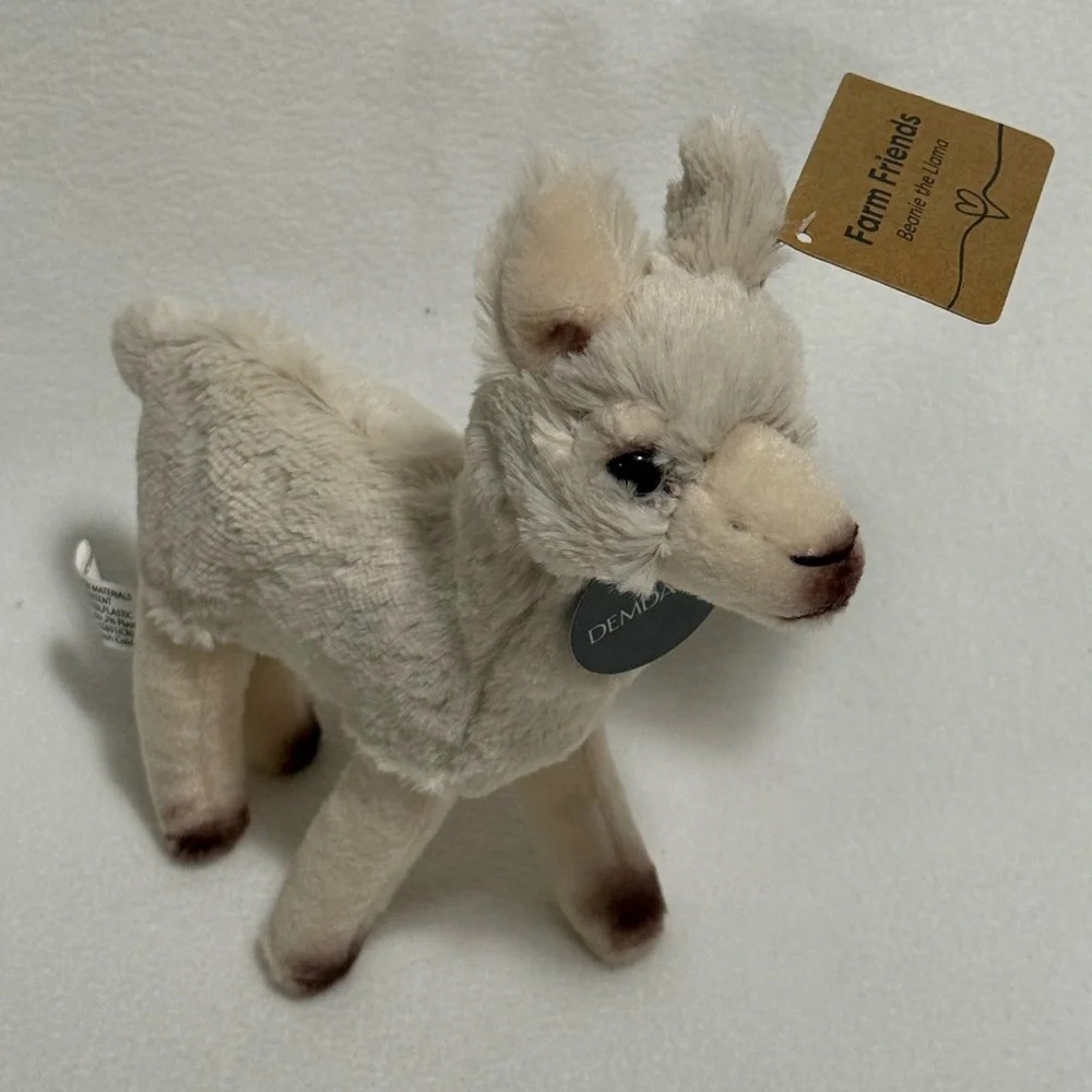 Demdaco Farm Friends Cream and Brown Plush Llama NWT